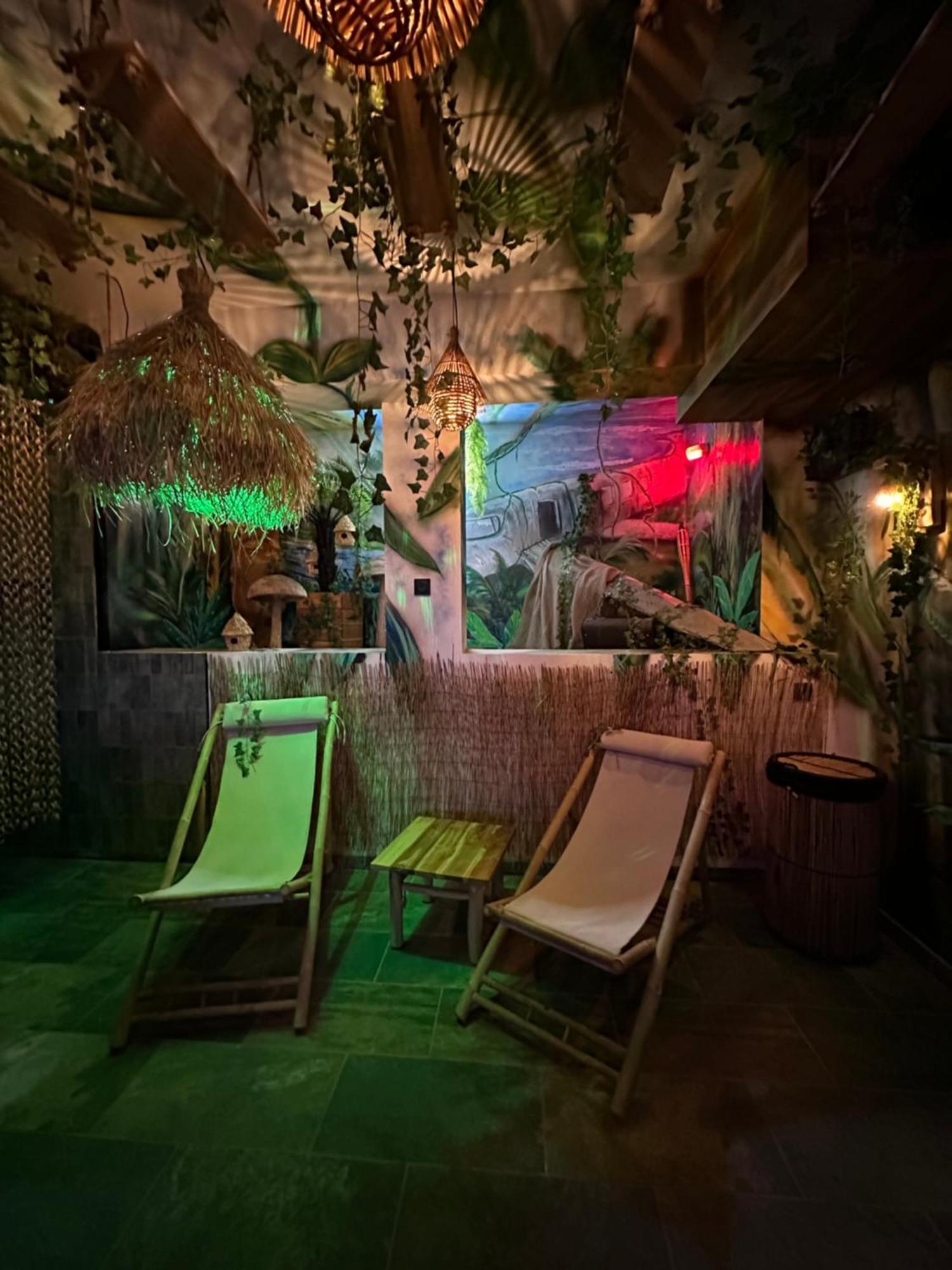Bed and Breakfast Jungle Spa Dunkirk Exteriér fotografie