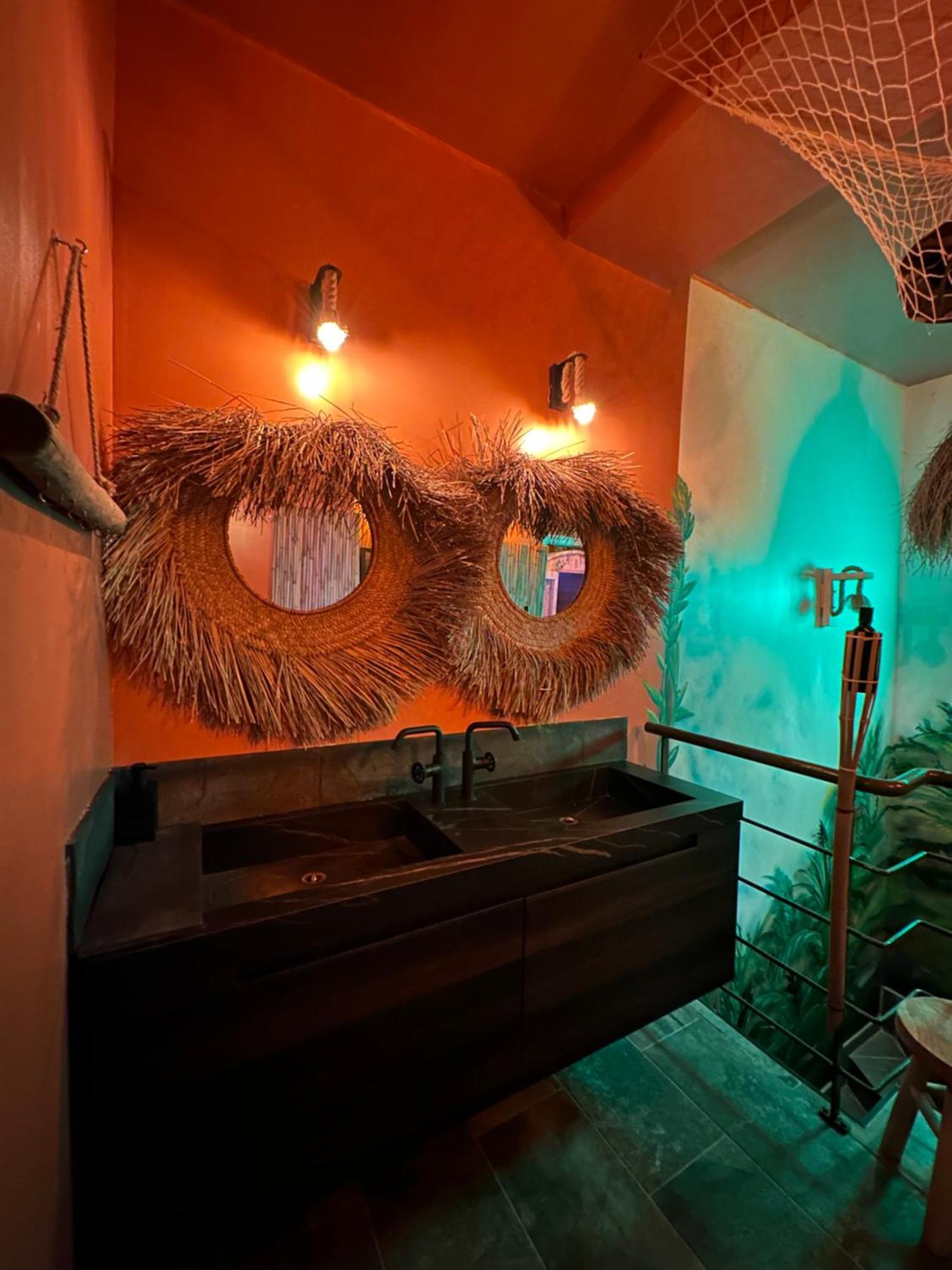 Bed and Breakfast Jungle Spa Dunkirk Exteriér fotografie